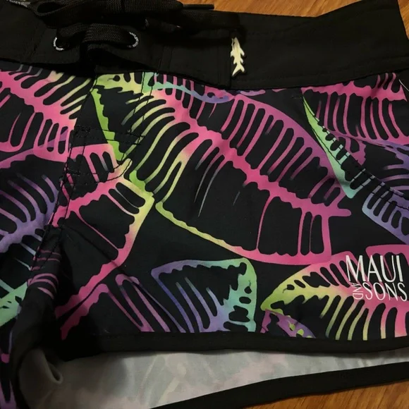 New! Maui And Sons Woman Swim Shorts Size 5 Black - Picture 2 of 6